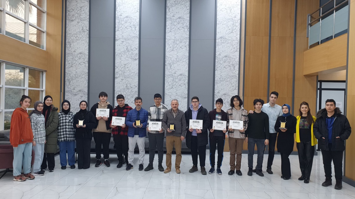 CryptoMath Matematiksel Şifreleme Yarışması’nda Dereceye Giren Öğrencilerimiz Ödüllerini Aldı